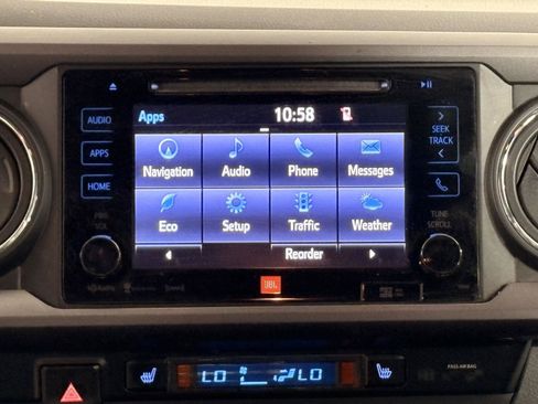 Used 2019 Toyota Tacoma TRD Off-Road w/ TRD Premium Off Road Package AWD/4WD image 38