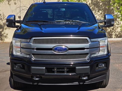 Used 2018 Ford F150 Platinum w/ Equipment Group 701A Luxury AWD/4WD image 3