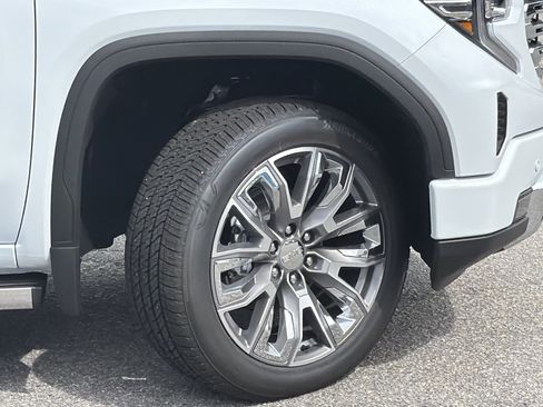 Used 2026 GMC Sierra 1500 Denali AWD/4WD image 5