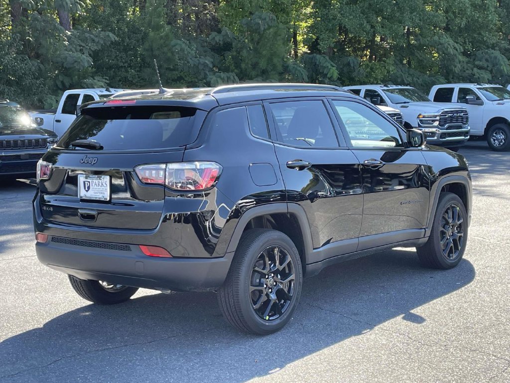 New 2027 Jeep Compass Latitude AWD/4WD image 8