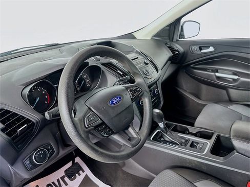 Used 2017 Ford Escape SE w/ SE Cold Weather Package image 9