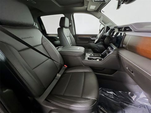 Used 2026 GMC Sierra 2500 Denali w/ Denali Reserve Package image 26