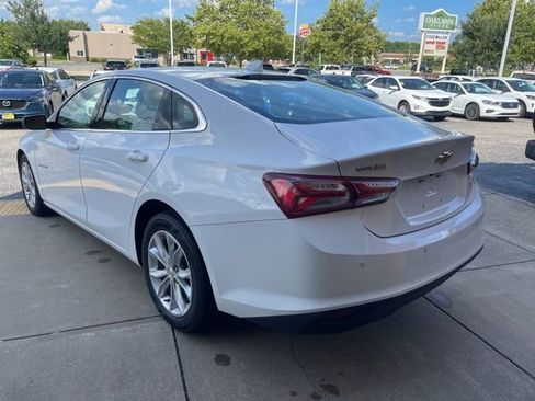 Used 2022 Chevrolet Malibu LT FWD image 5