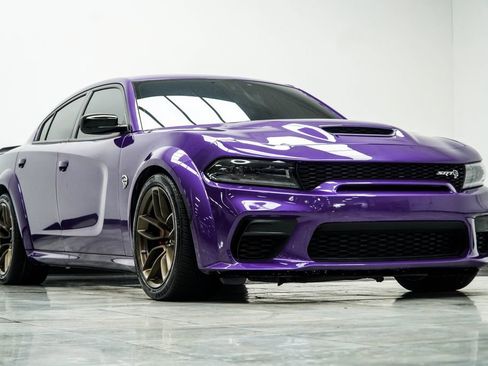 Used 2023 Dodge Charger SRT Hellcat RWD image 4