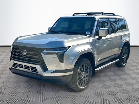 Used 2024 Lexus GX 550 image 3