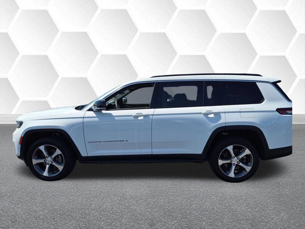 Certified 2025 Jeep Grand Cherokee L Limited w/ Luxury Tech Group II AWD/4WD image 6