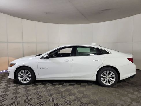 Used 2025 Chevrolet Malibu LT FWD image 4