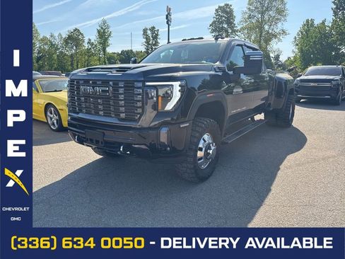 Used 2024 GMC Sierra 3500 Denali Ultimate AWD/4WD image 1