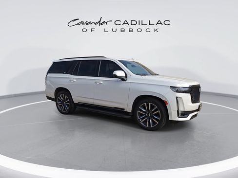 Used 2021 Cadillac Escalade Sport Platinum w/ Heavy-Duty Trailer Package AWD/4WD image 2