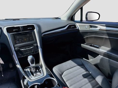 Used 2015 Ford Fusion SE w/ Equipment Group 202A FWD image 24