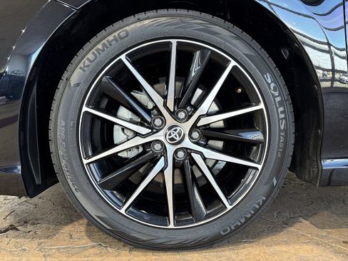Certified 2024 Toyota Camry SE FWD image 10