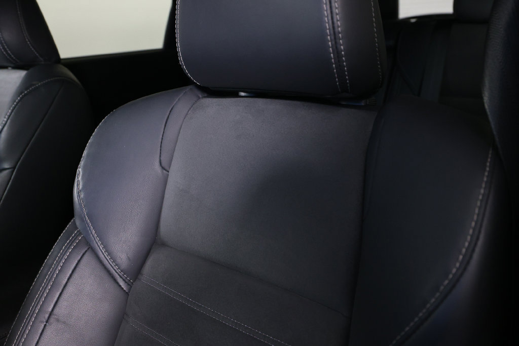 Used 2023 Mitsubishi Outlander SE FWD image 34