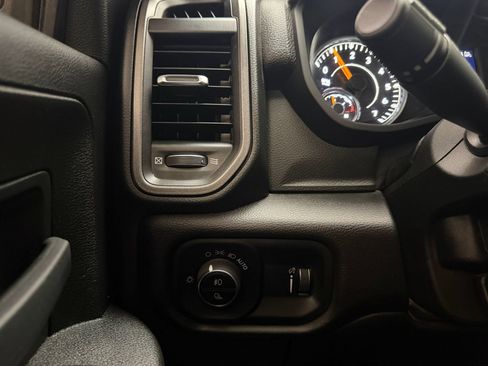 Used 2022 RAM 5500 Tradesman w/ Electrical Accessory Group AWD/4WD image 30