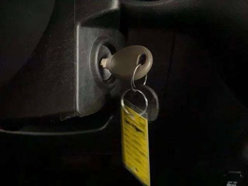 Used 2017 Jeep Wrangler Unlimited Sport w/ Connectivity Group AWD/4WD image 84