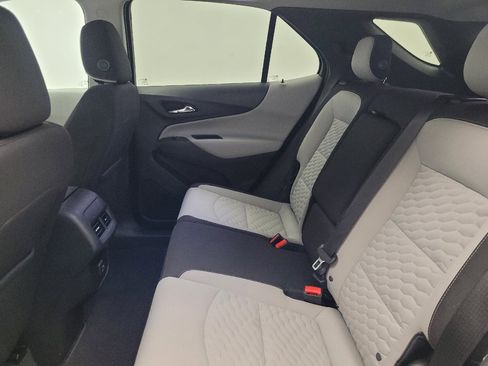 Used 2019 Chevrolet Equinox LT FWD image 18