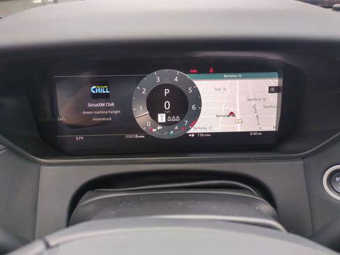 New 2026 Land Rover Range Rover Velar Dynamic SE image 18