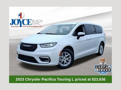 Used 2023 Chrysler Pacifica Touring-L