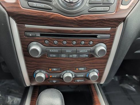 Used 2017 Nissan Pathfinder Platinum w/ Cargo Package AWD/4WD image 30