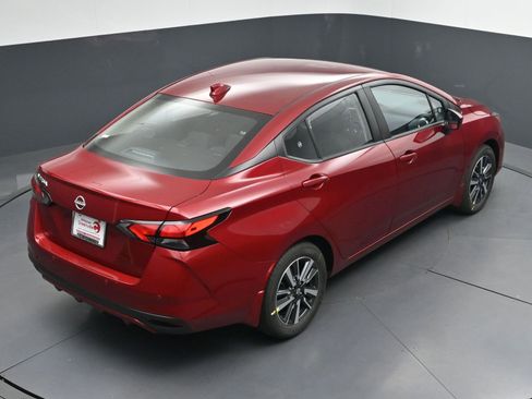 New 2025 Nissan Versa SV w/ Trunk Package FWD image 31