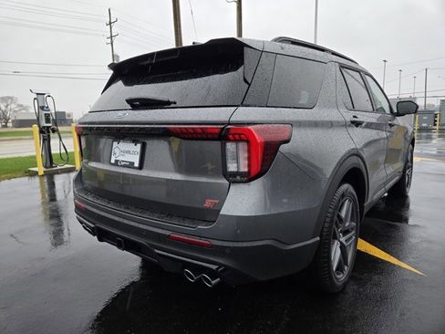 New 2026 Ford Explorer ST image 32