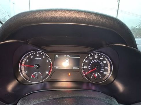 Used 2024 Kia Forte LXS image 16