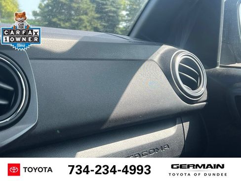 Used 2021 Toyota Tacoma TRD Sport w/ Technology Package AWD/4WD image 30