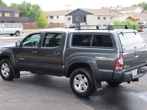 Used 2014 Toyota Tacoma V6 image 8