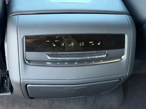 Used 2025 Cadillac Escalade Sport Platinum AWD/4WD image 25