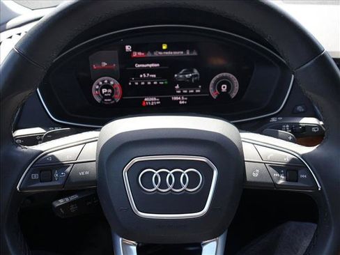 Used 2023 Audi Q5 2.0T Premium Plus w/ Premium Plus Package AWD/4WD image 16