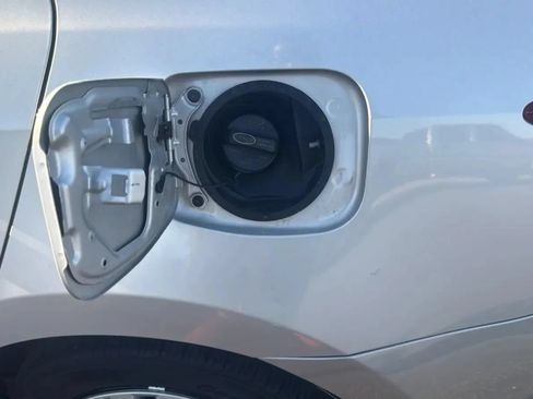 Used 2019 Toyota Corolla LE FWD image 34