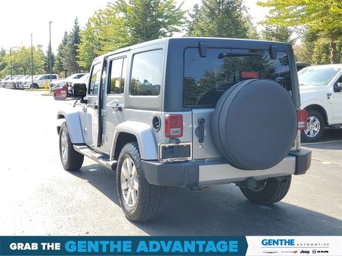 Used 2016 Jeep Wrangler Unlimited Sahara w/ Connectivity Group image 3