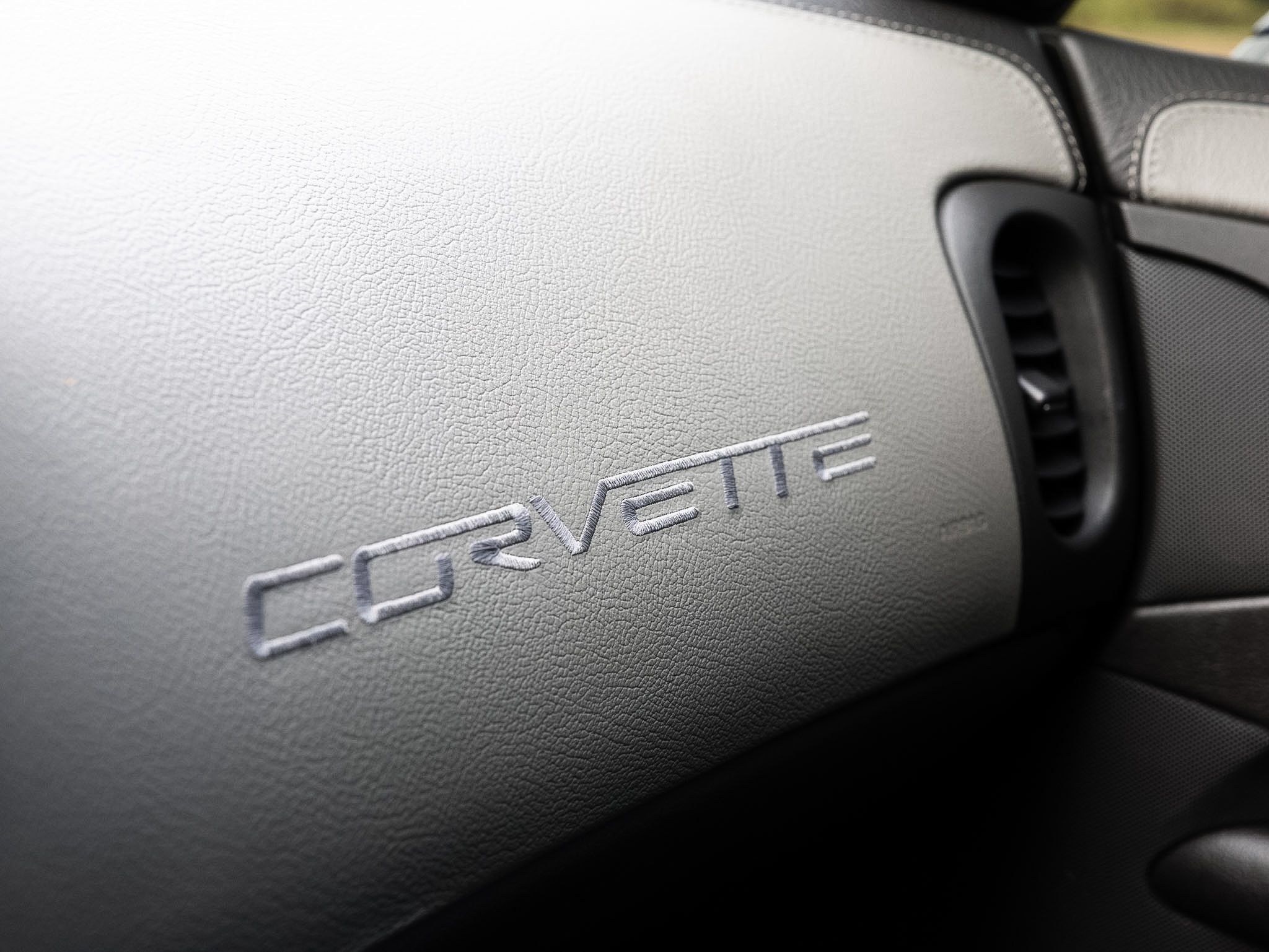 Used 2009 Chevrolet Corvette ZR1 w/ Preferred Equipment Group RWD image 57