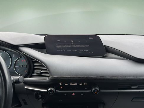 Used 2021 MAZDA MAZDA3 s image 17