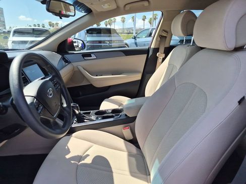 Used 2017 Hyundai Sonata SE w/ Cargo Package FWD image 15