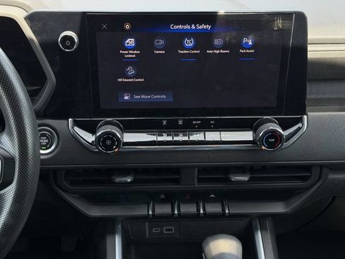 Used 2023 Chevrolet Colorado Trail Boss w/ LPO, Dark Essentials Package AWD/4WD image 17