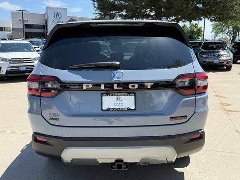 Certified 2026 Honda Pilot TrailSport image 7