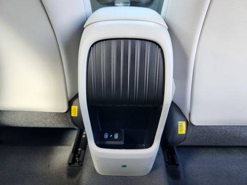 New 2026 Hyundai Kona SE image 15