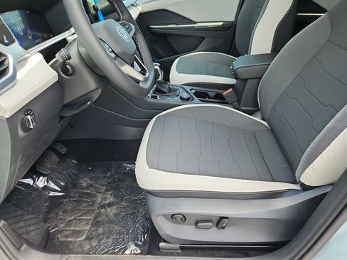 New 2026 Volkswagen Taos SE AWD/4WD image 7