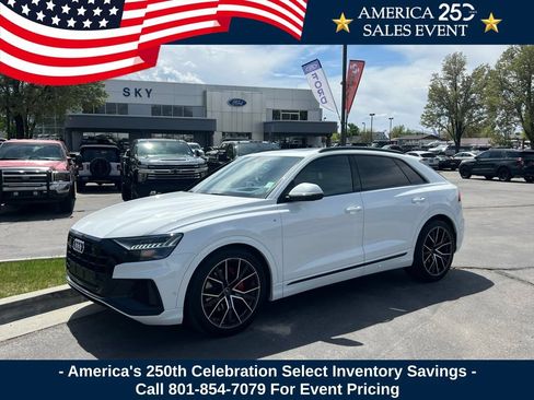 Used 2021 Audi Q8 Prestige w/ Prestige Package AWD/4WD image 1
