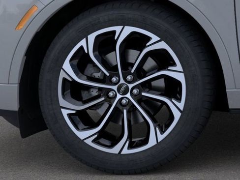 New 2026 Lincoln Nautilus Reserve AWD/4WD image 19