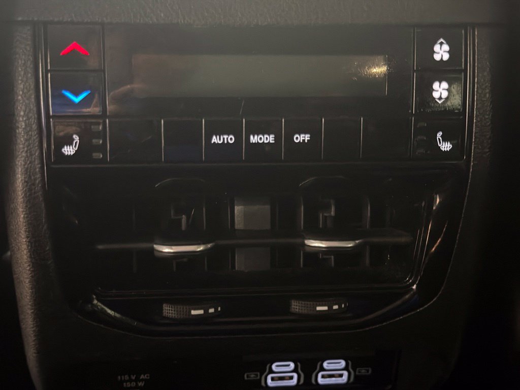 Used 2021 Jeep Grand Cherokee L Limited RWD image 18