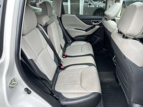 Used 2021 Subaru Forester Limited image 16
