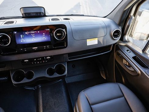 New 2026 Mercedes-Benz Sprinter 2500 image 15