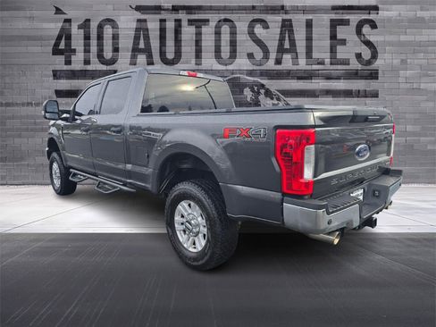 Used 2017 Ford F250 XLT w/ XLT Value Package image 8