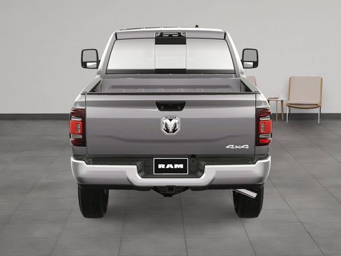 Used 2024 RAM 2500 Tradesman w/ Chrome Appearance Group image 10