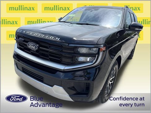 Used 2025 Ford Expedition Max Platinum AWD/4WD image 11