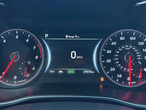 Used 2021 Genesis G70 2.0T image 22