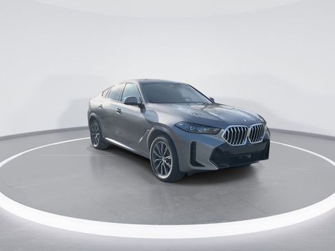 New 2026 BMW X6 xDrive40i w/ Climate Comfort Package image 2