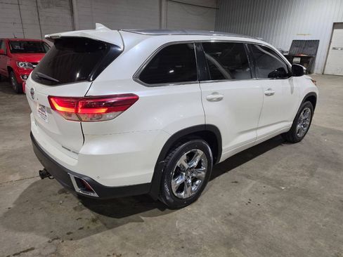 Used 2019 Toyota Highlander Limited Platinum AWD/4WD image 12