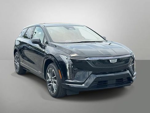 New 2026 Cadillac Optiq Sport 2 w/ LPO, Floor Liner Package AWD/4WD image 13